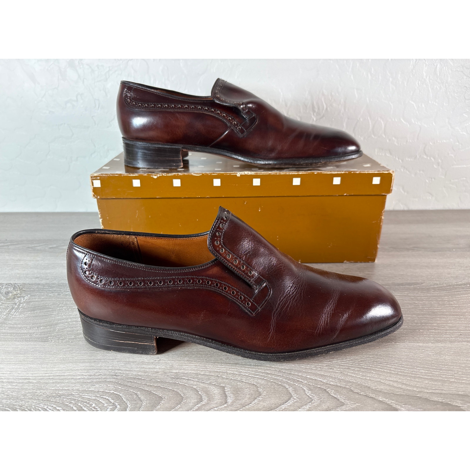 Vintage Alan Mcafee London Neiman-Marcus- Men’s Brown Leather Dress Shoes